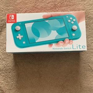 Used Nintendo Switch Lite w Super Mario 3D All•Stars